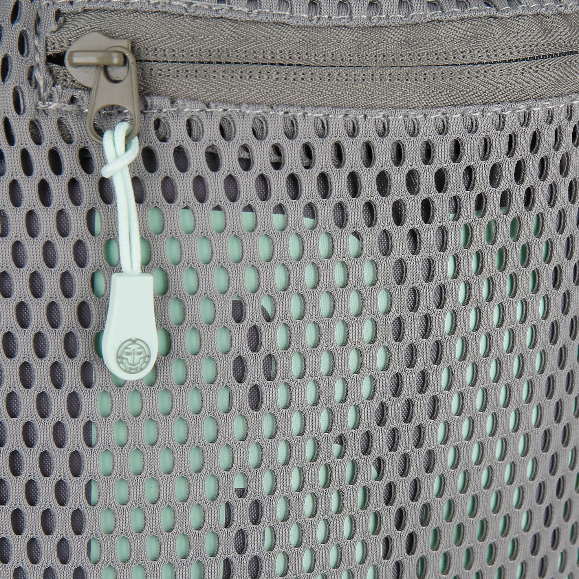 BIDI BADU Pluterch Sportbeutel - Grau 3 BIDI BADU Pluterch Sportbeutel - Grau – Bild 3